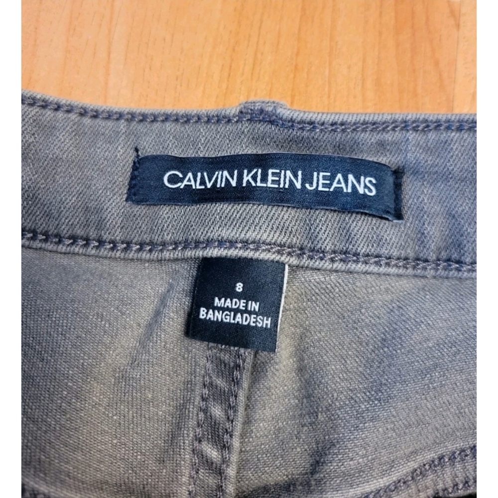 Calvin Klein Jeans Bermuda shorts - Picture 4 of 12